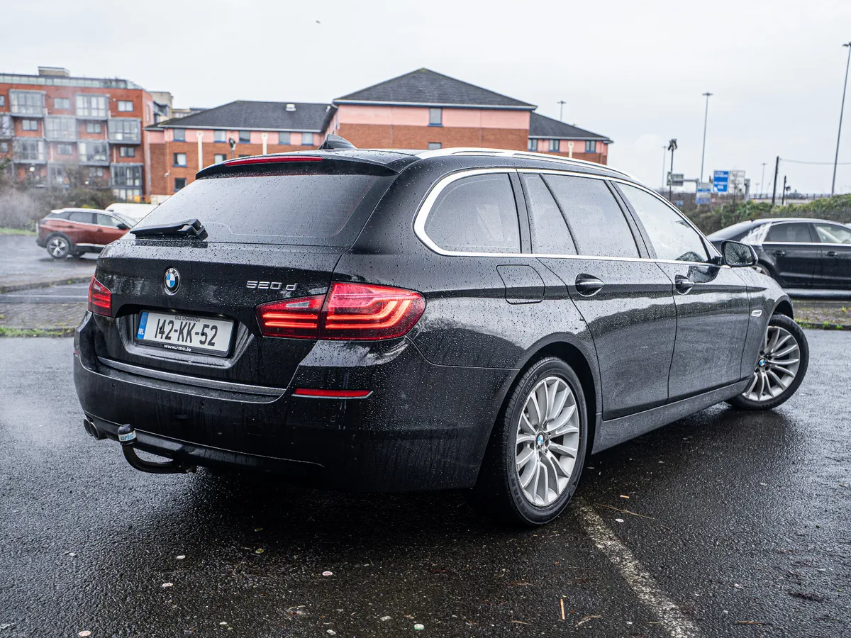 BMW 5-Series 2014 - Image 2