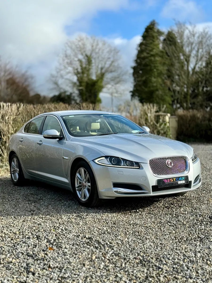 2015 Jaguar XF 2.2 D Luxury Automatic 163PS - Image 3