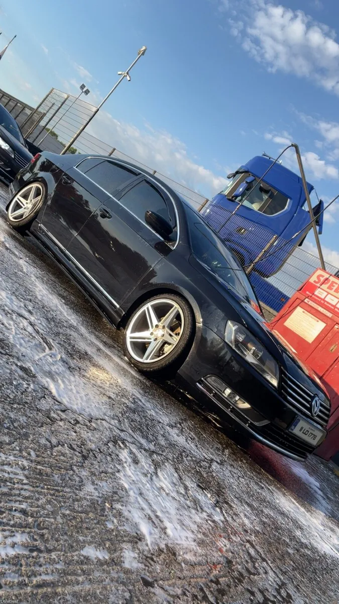 2011 B7 Passat 2L - Image 3