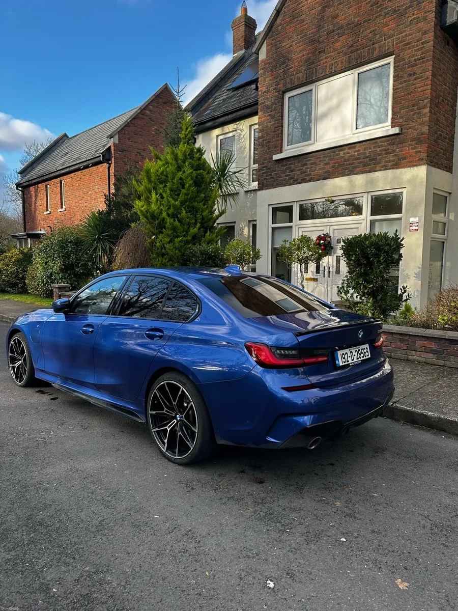 BMW 330e Msport - Image 3