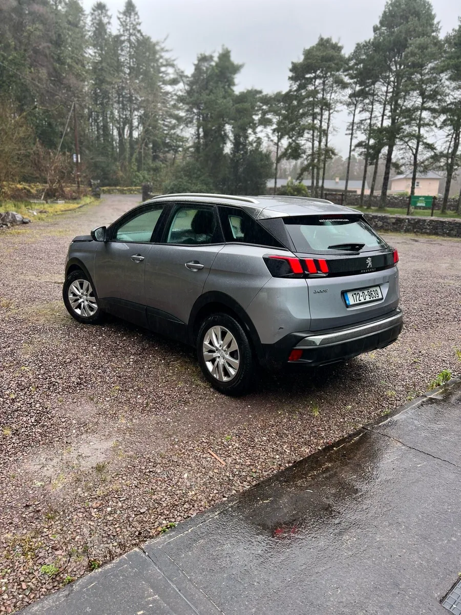 2017 Peugeot 3008 1.2 PureTech Allure - Image 2