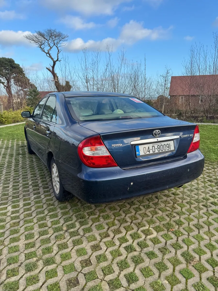 Toyota Camry 2004 - Image 2