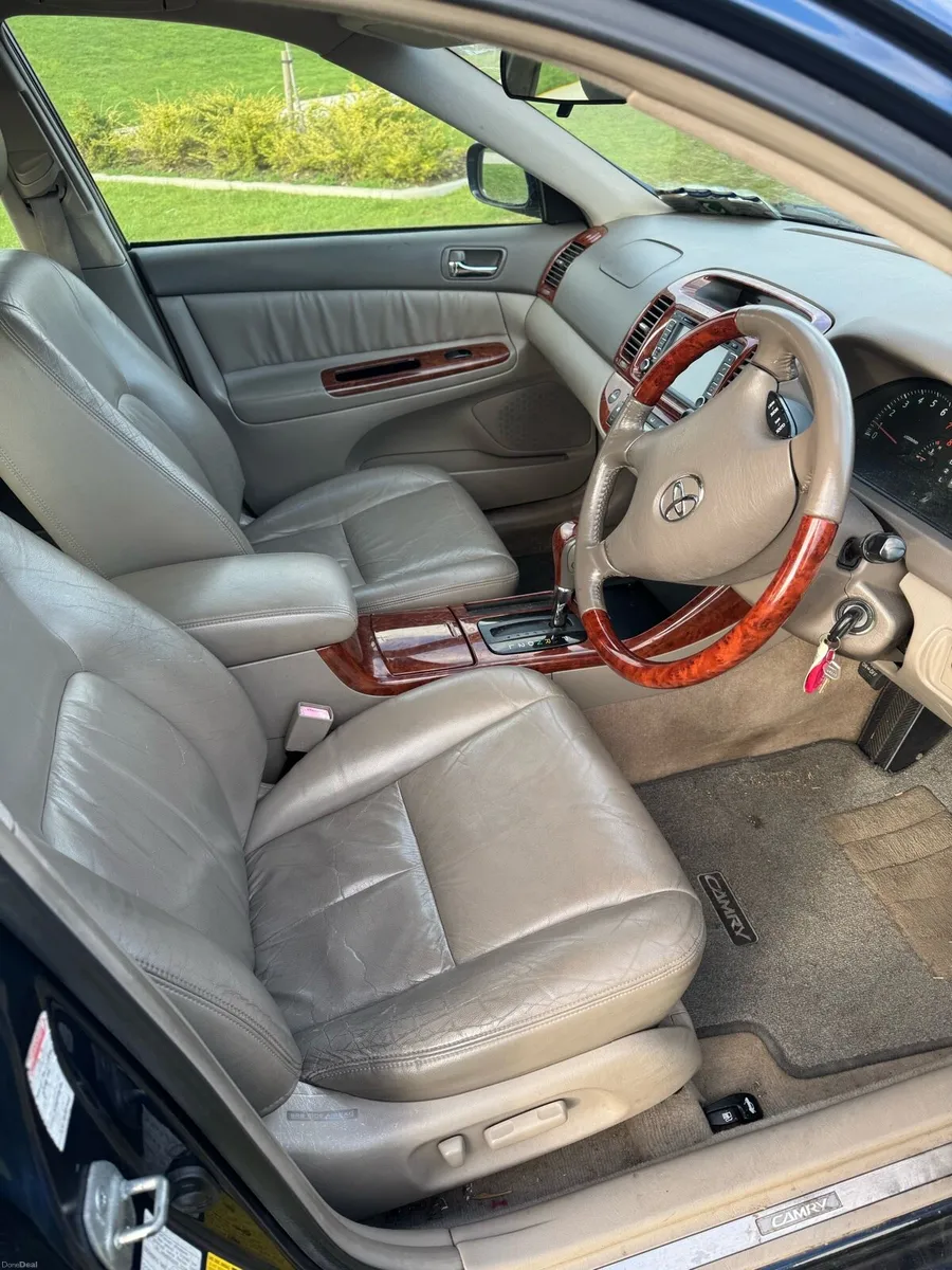 Toyota Camry 2004 - Image 4