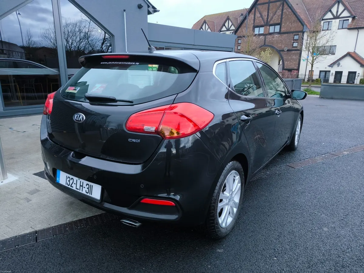 Kia Ceed 1.6 Crdi NEW NCT & TAX! VERY LOW MILAGE!! - Image 4
