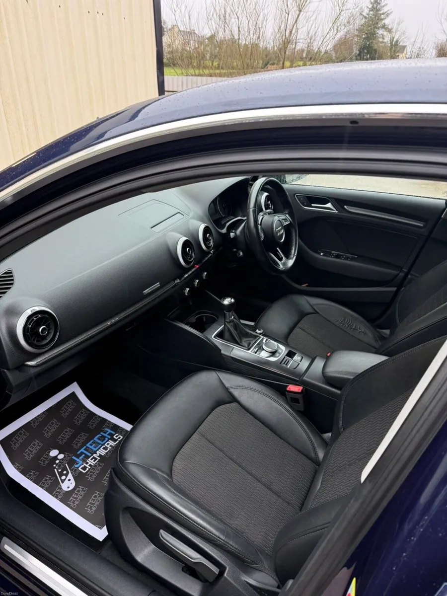 Audi A3 2018 - Image 2