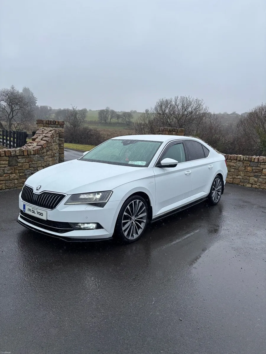 2017 Skoda Superb L&K Edition - Image 2