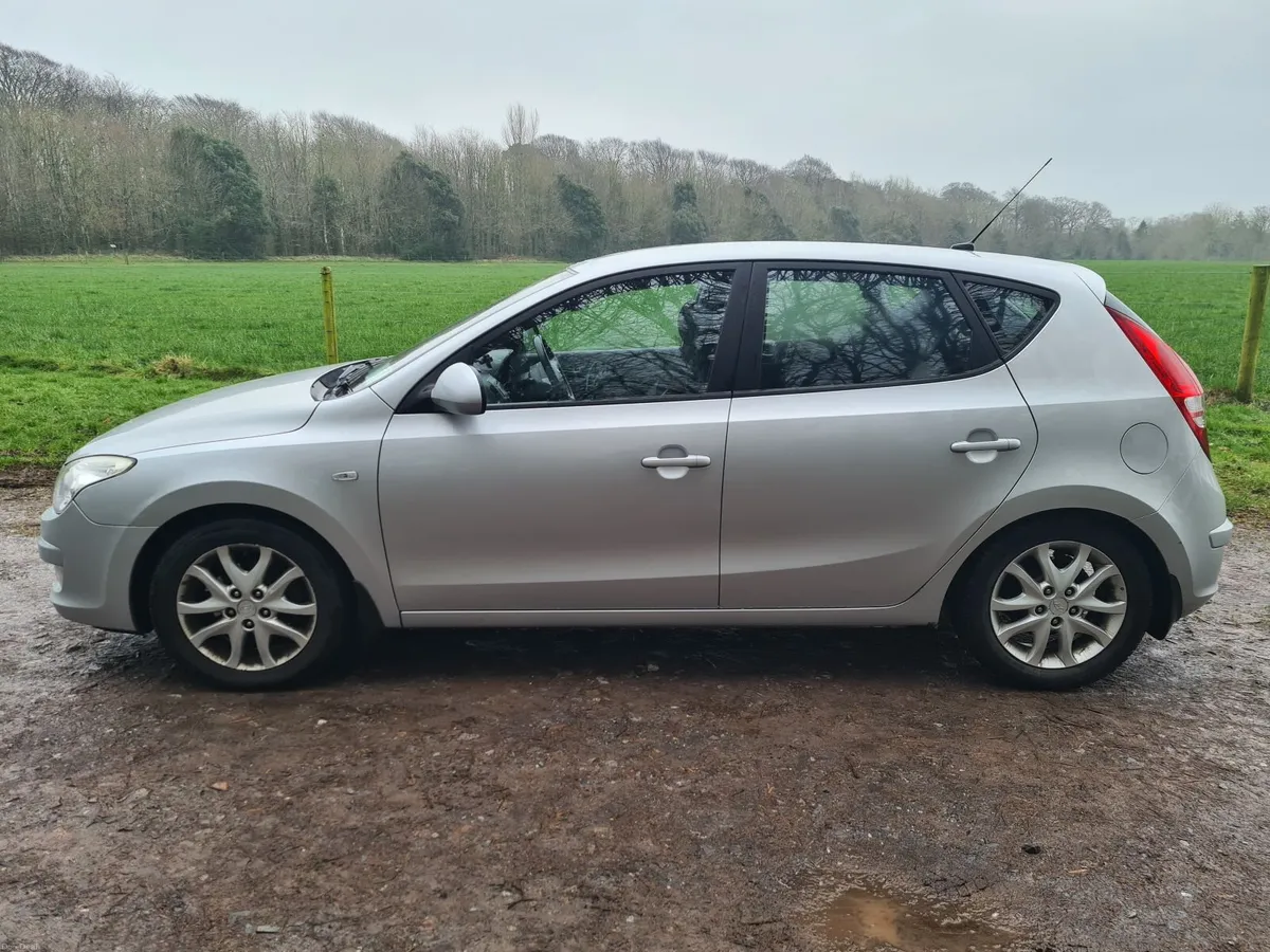 2009 Hyundai i30 1.4 Deluxe - Image 4