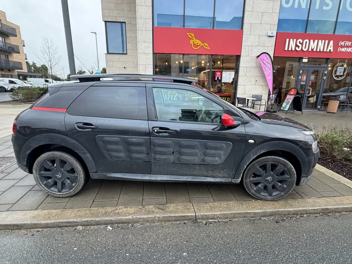 Citreon c4 cactus luxury trim taxed low km - Image 1