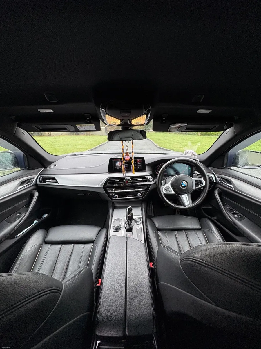BMW 5-Series 2019 - Image 4