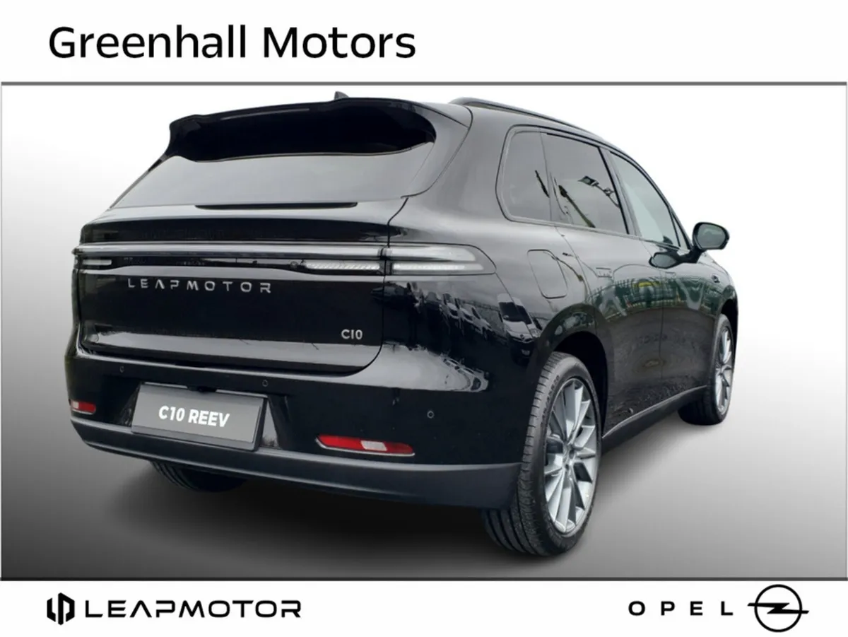 Leapmotor C10 C10 Hybrid EV in Metallic Black - Image 5