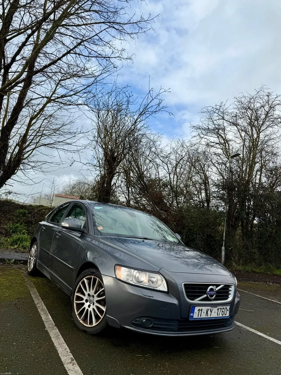 Volvo S40 2011 1.6 Diesel New Nct taxed €1800 - Image 1