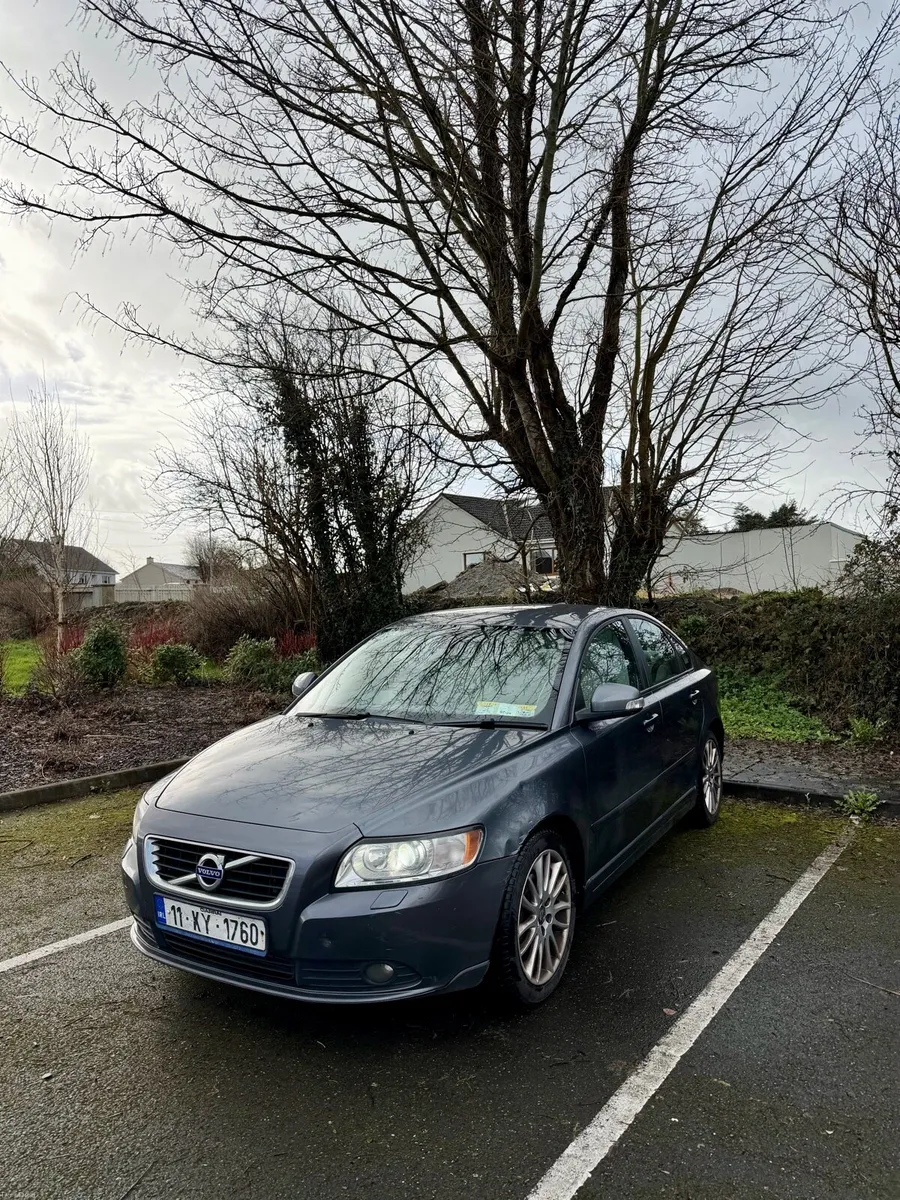 Volvo S40 2011 1.6 Diesel New Nct taxed €1800 - Image 3