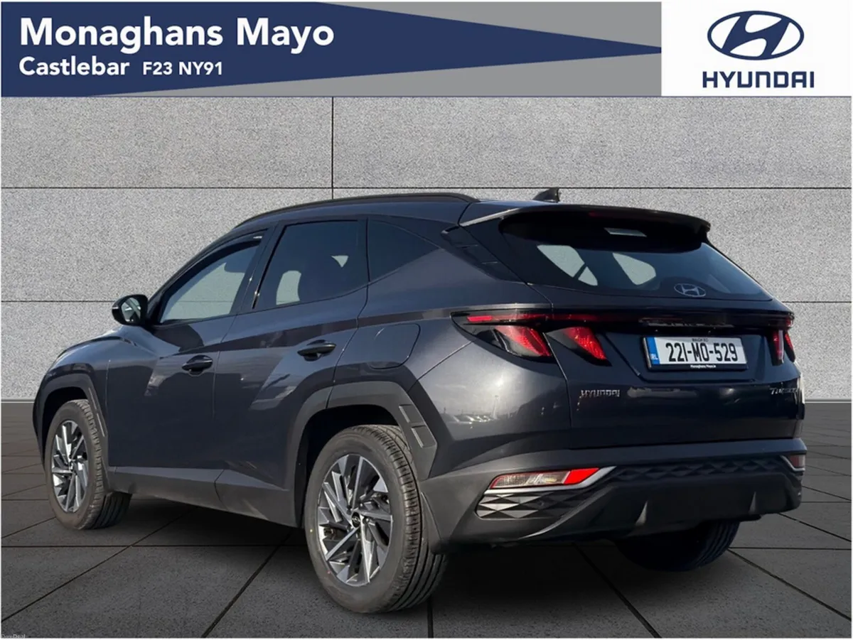 Hyundai Tucson EXECUTIVE 1.6 DIESEL 5DR - Image 3