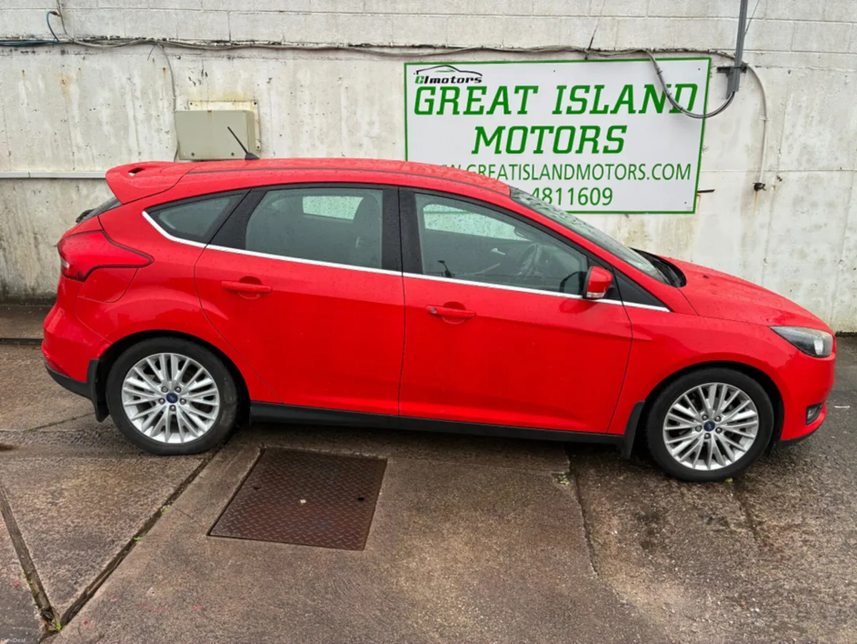 Ford Focus 5DR 1.5 TD 95PS 6SPEED 4DR - Image 4