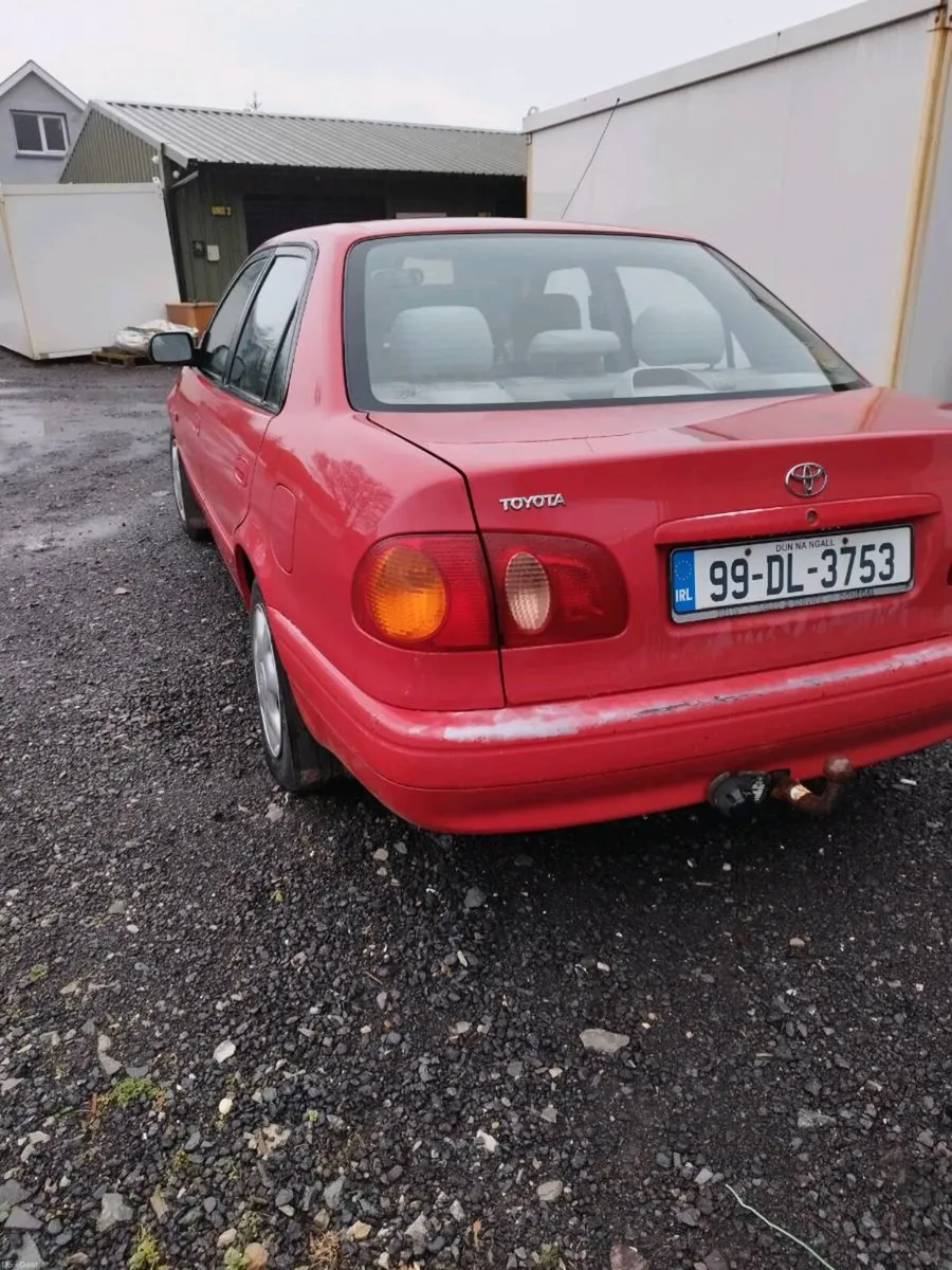 Toyota corolla - Image 3