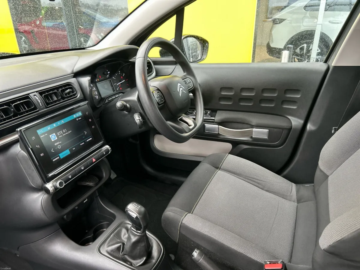 Citroen C3 FEEL PURETECH 68 4DR - Image 3