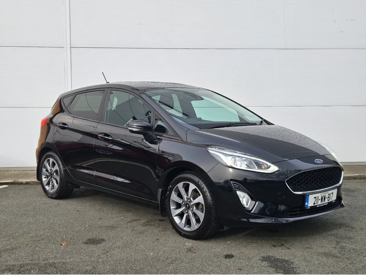 Ford Fiesta 1.1 CONNECTED 5DR - Image 1