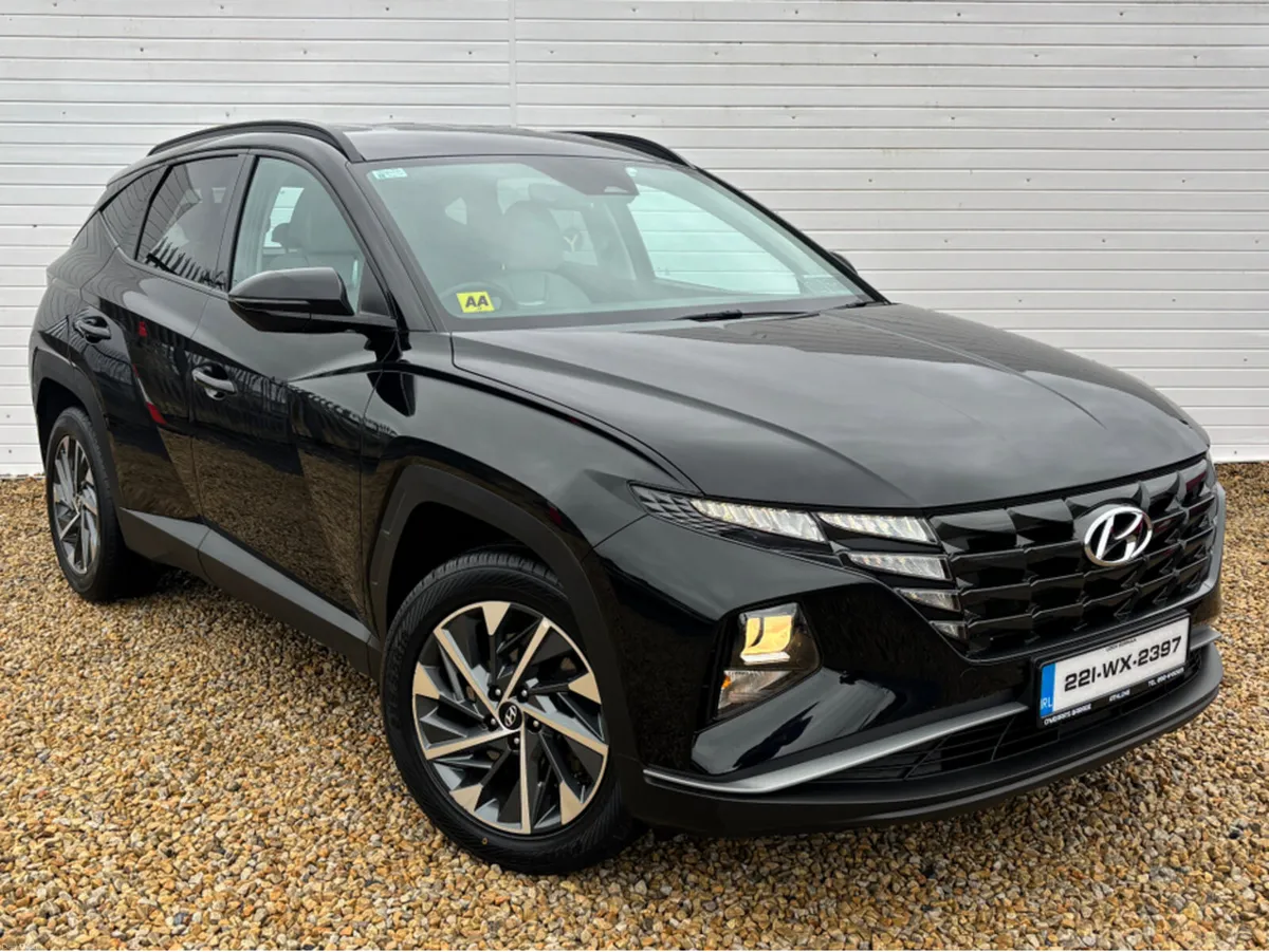Hyundai Tucson IX35 EXECUTIVE 5DR - Image 2