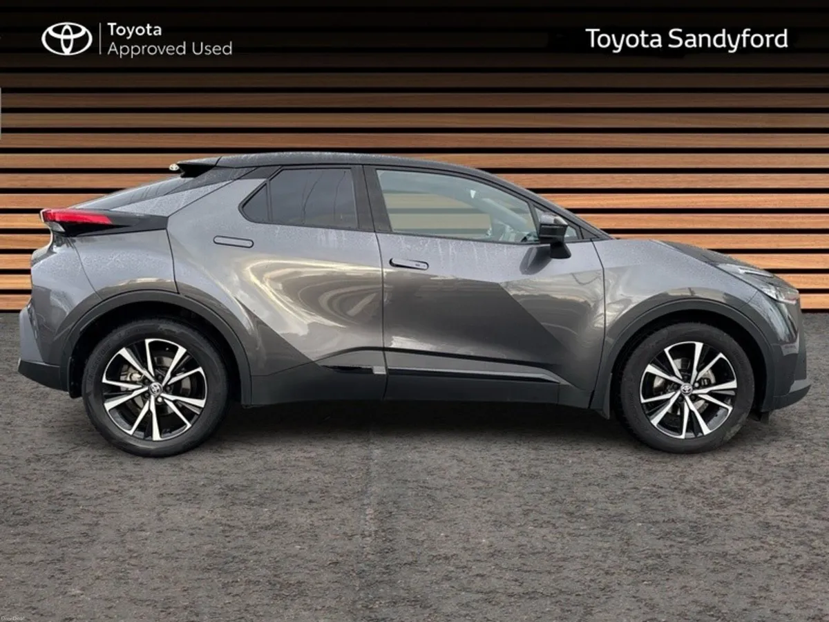 Toyota C-HR HYBRID SPORT + // PANORAMIC ROOF // AP - Image 3
