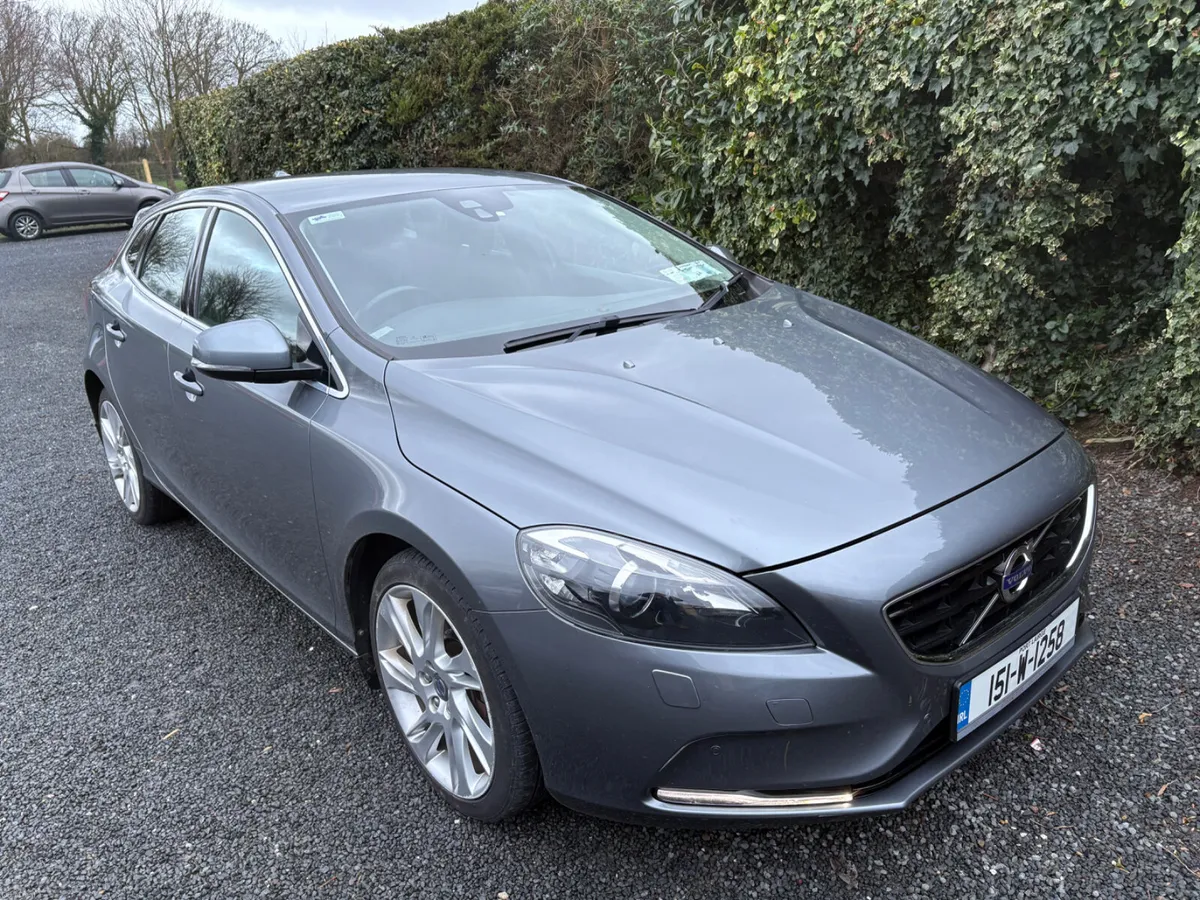 Volvo V40 2015 2.0 Diesel - Image 2