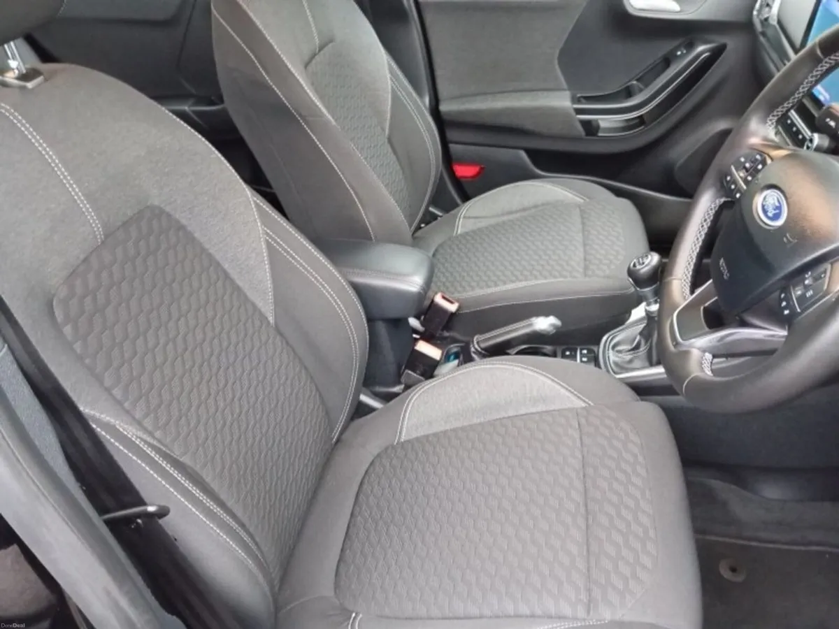 Ford Puma 1.0L EcoBoost Hybrid 125PS Titanium - Image 4