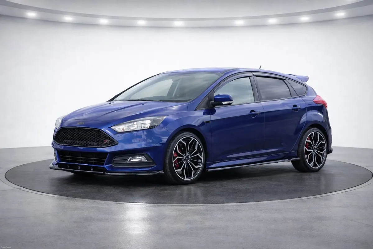 Ford Focus St Line 2018 - Image 4
