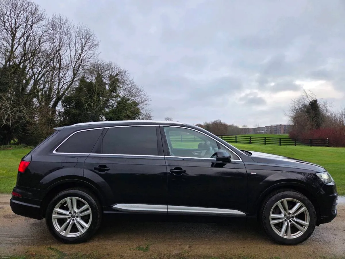 2016 AUDI Q7 SLINE 7 SEATER - Image 1