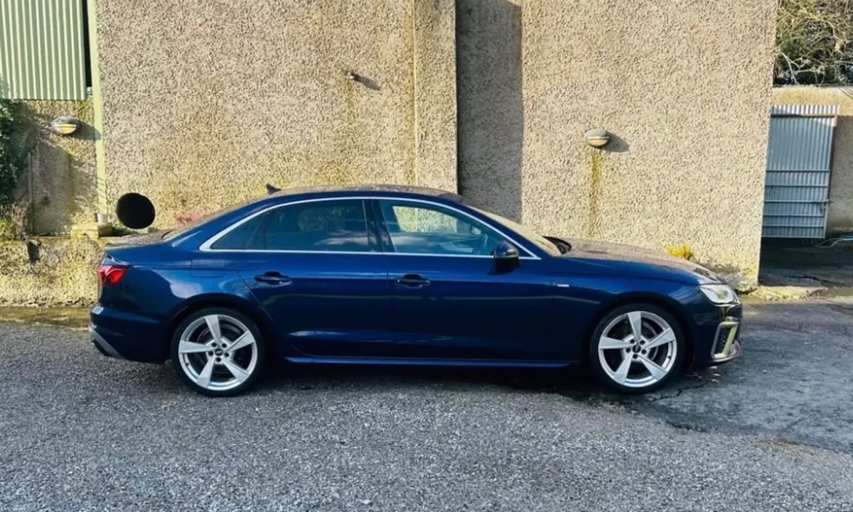 A4 Sline 35 TDI S Tronic MHEV Navarra Blue - Image 2