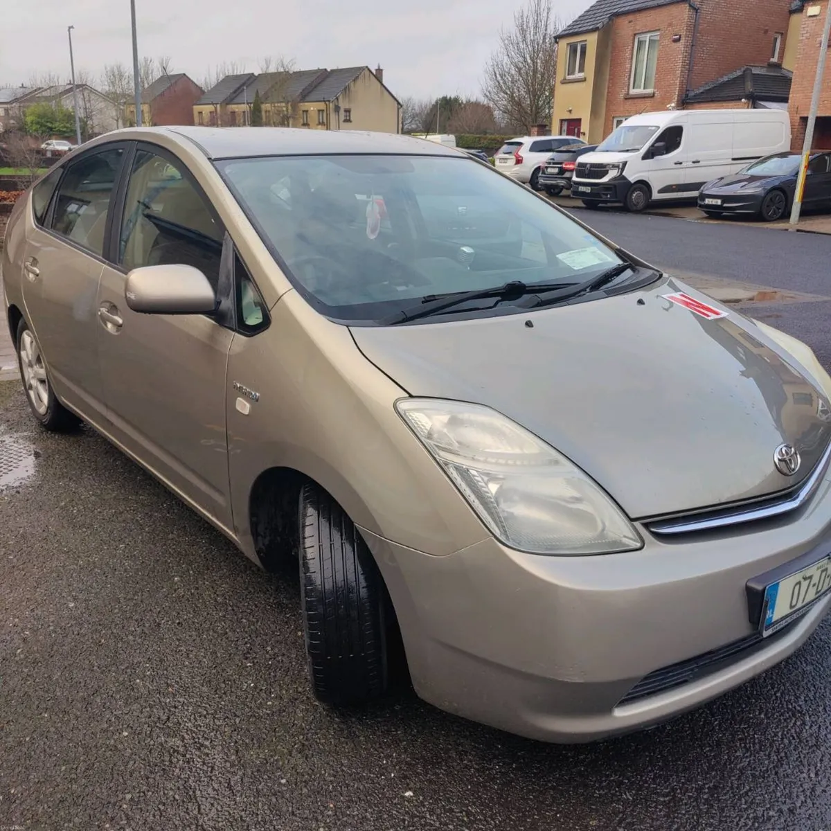 Toyota Prius 2007 low mileage - Image 1