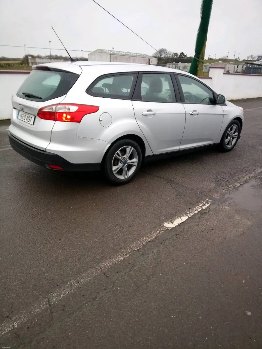 Ford focus 1.6 New NCT low mileage - Image 2