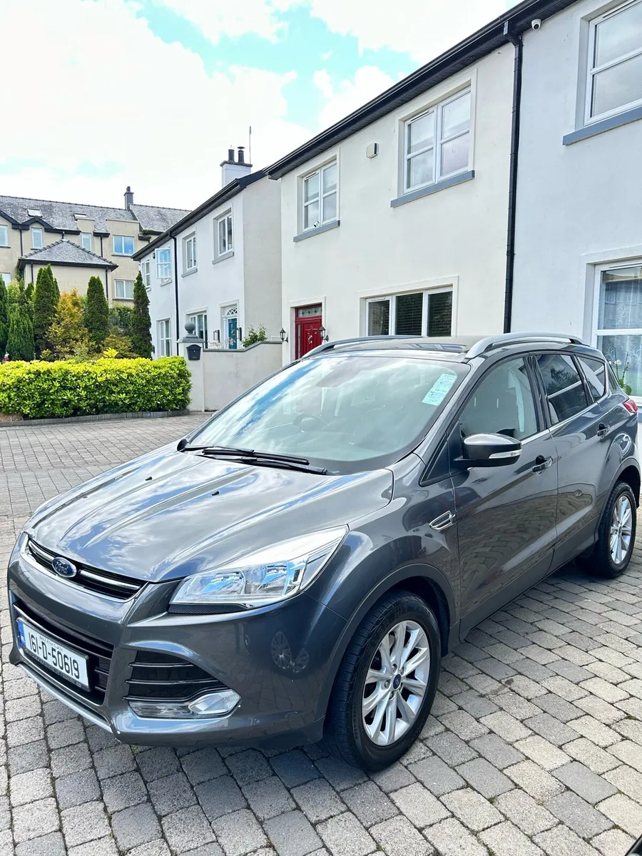 FORD KUGA  TITANIUM - Image 4