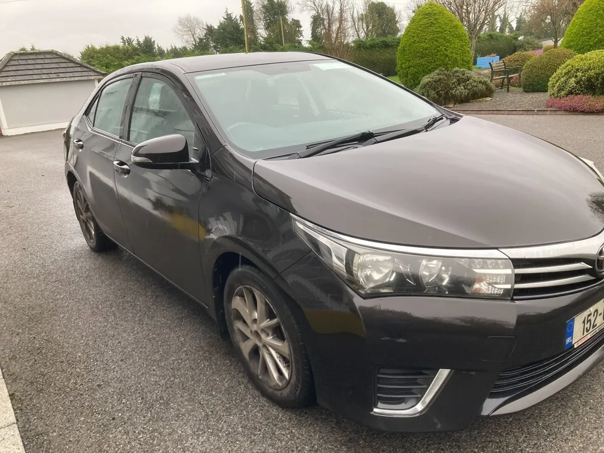 Toyota Corolla 2015 - Image 1