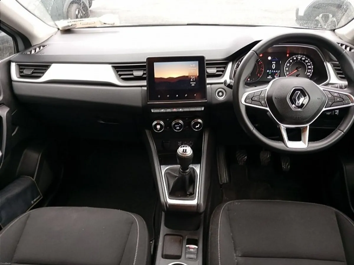 Renault Captur TCe 100 Iconic - Image 3