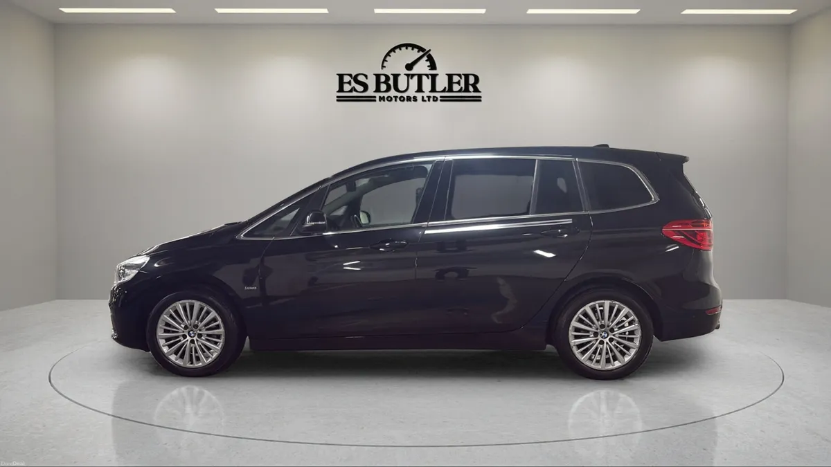 2017 BMW 218d AUTO GRAN TOURER 7SEATS LUXURY SPEC - Image 2
