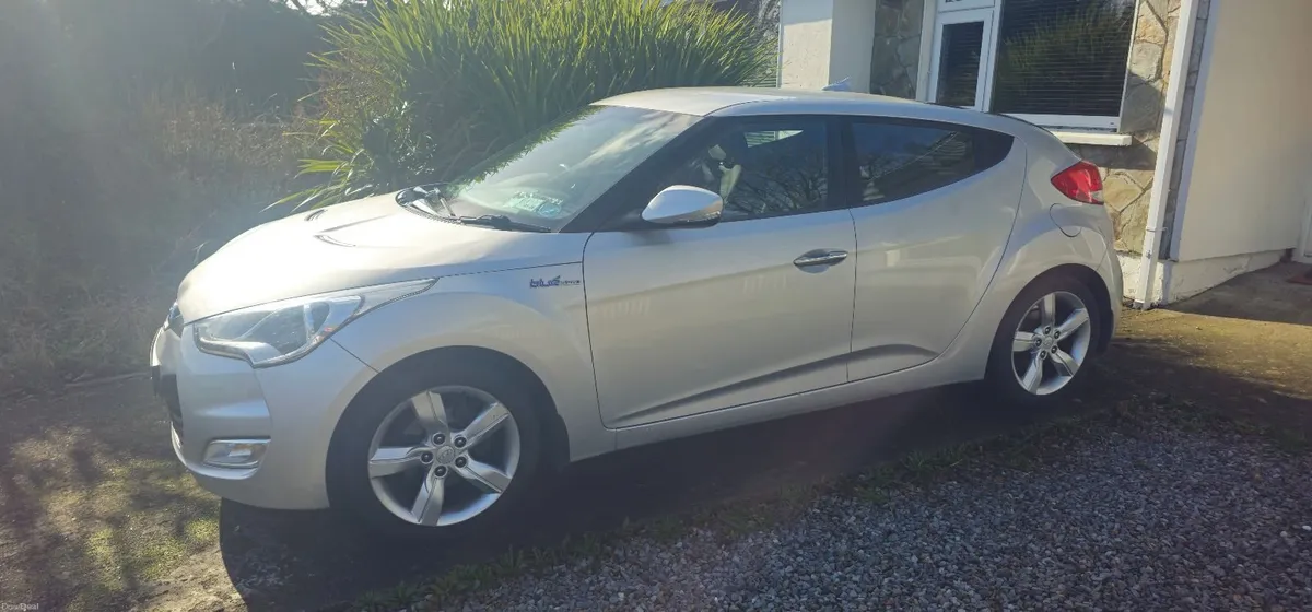 Hyundai Veloster 2013 - Image 1