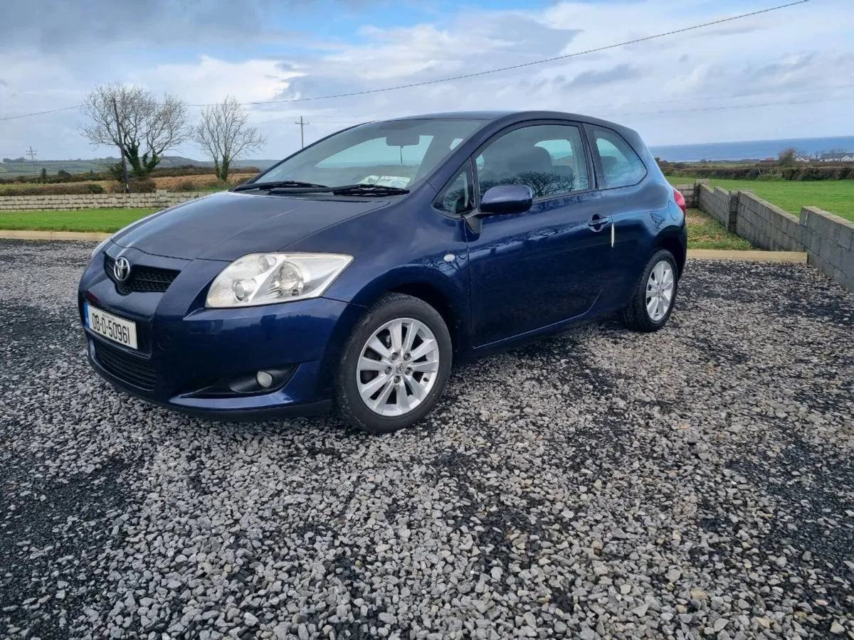 Toyota Auris - Image 1