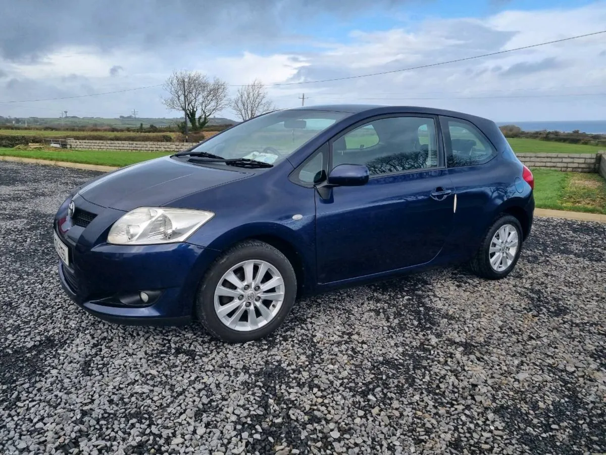 Toyota Auris - Image 2