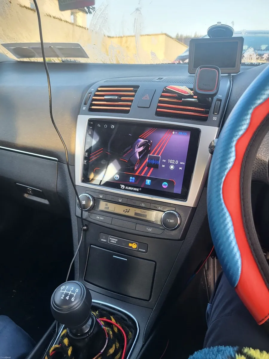 Toyota Avensis 2010 - Image 1