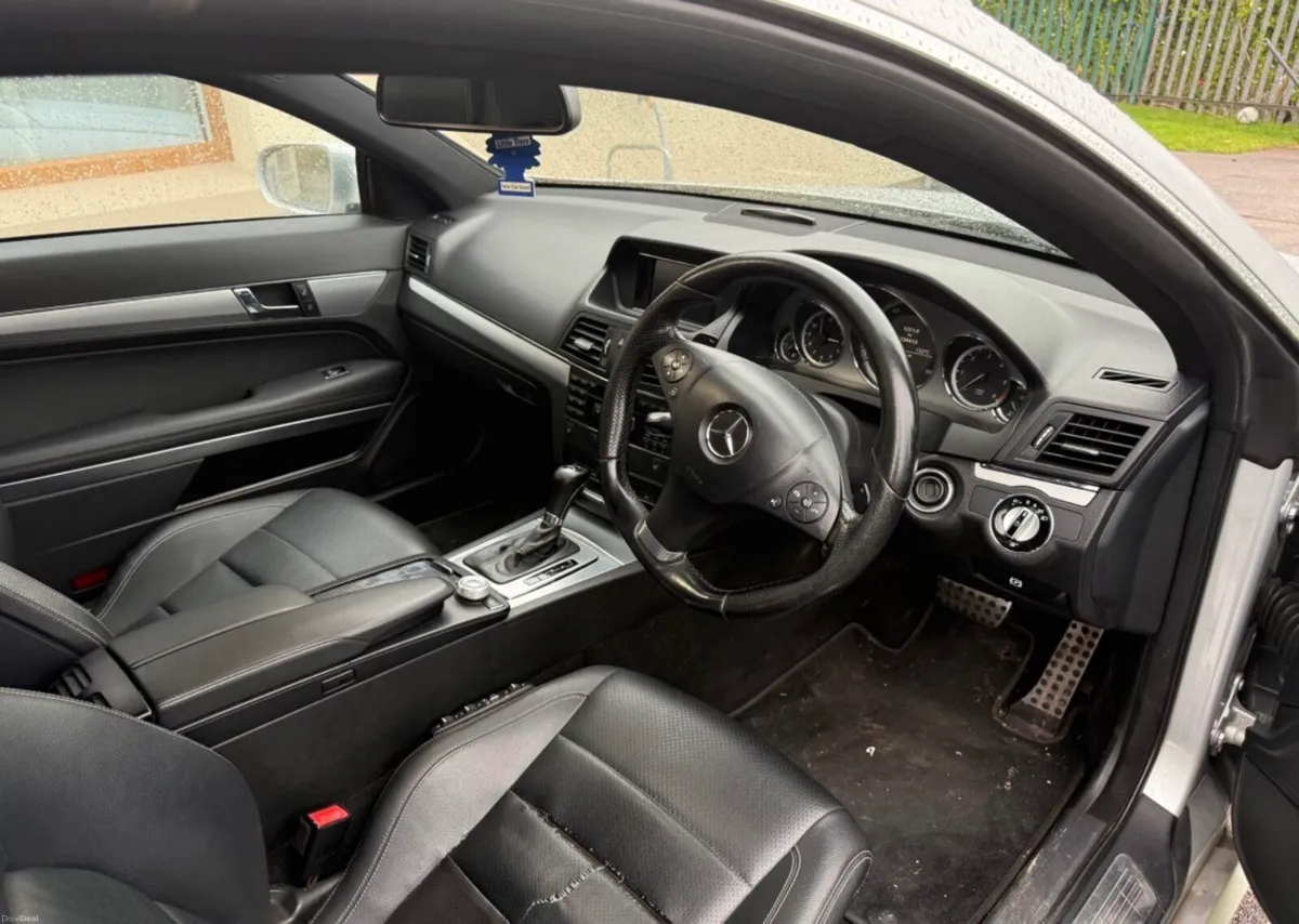 2009 Mercedes E-class coupe, NCT 02/27 - Image 4