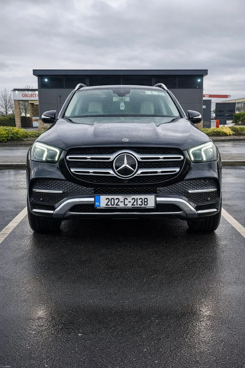 Mercedes GLE 300D - Image 1