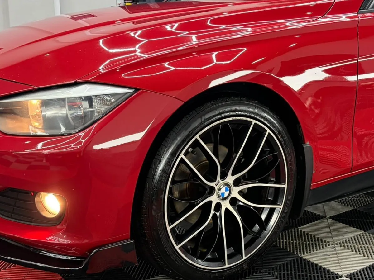 BMW 3-Series 2014 - Image 4