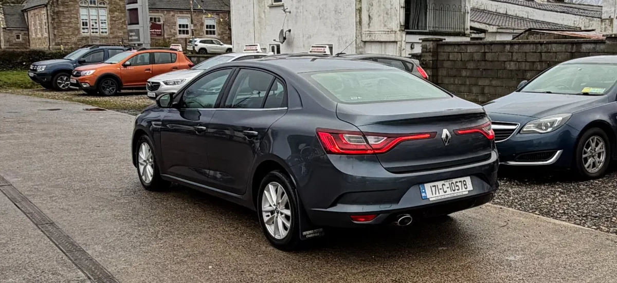 17 Renault Megane 1.5 Nct&Tax - Image 3