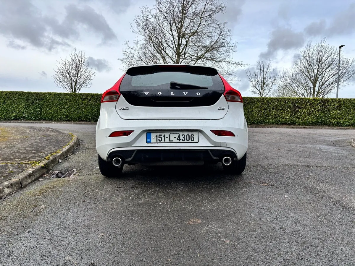 Volvo V40 R Design NCT’d & Taxed - Image 4