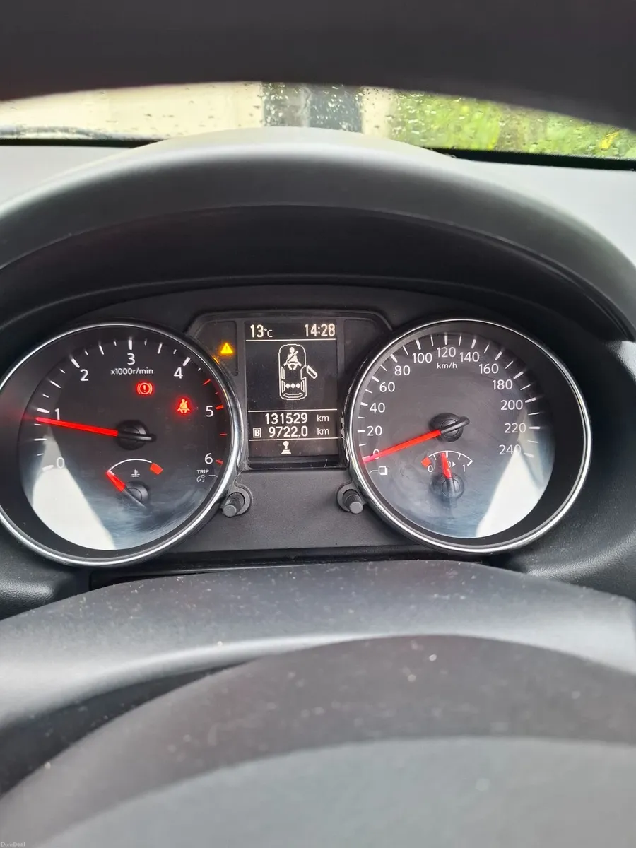 Nissan Qashqai 2012 - Image 4