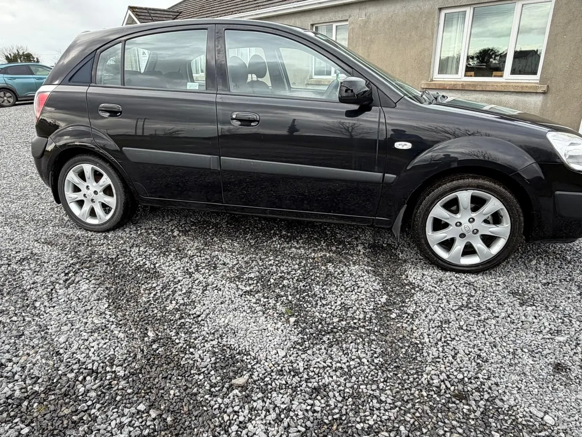 Kia Rio 2009 - Image 2