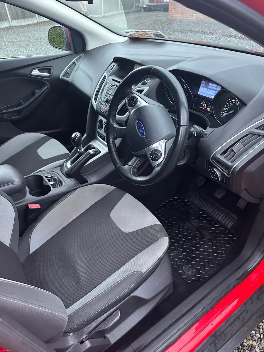 Ford Focus 2014 - Image 4