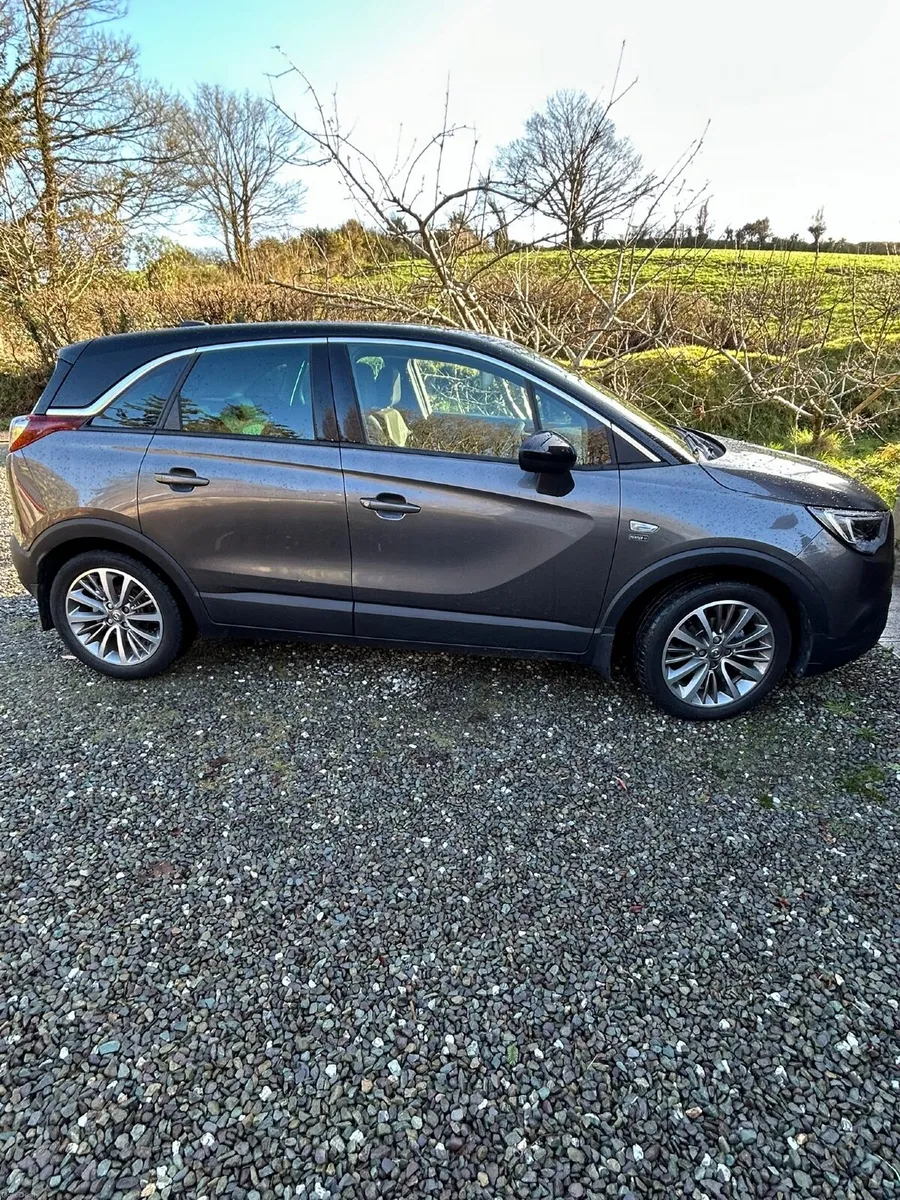 Opel Crossland X 2021 - Image 1