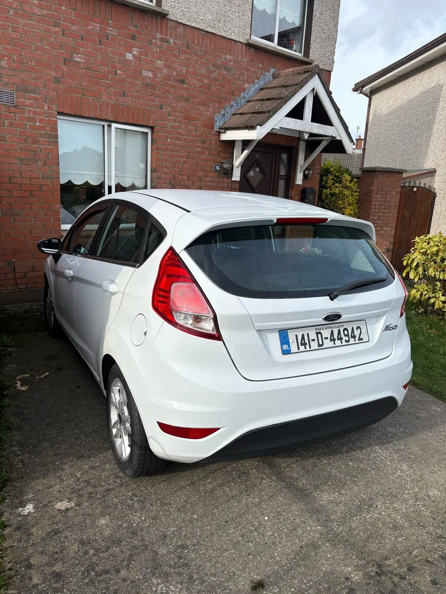 Ford fiesta - Image 2