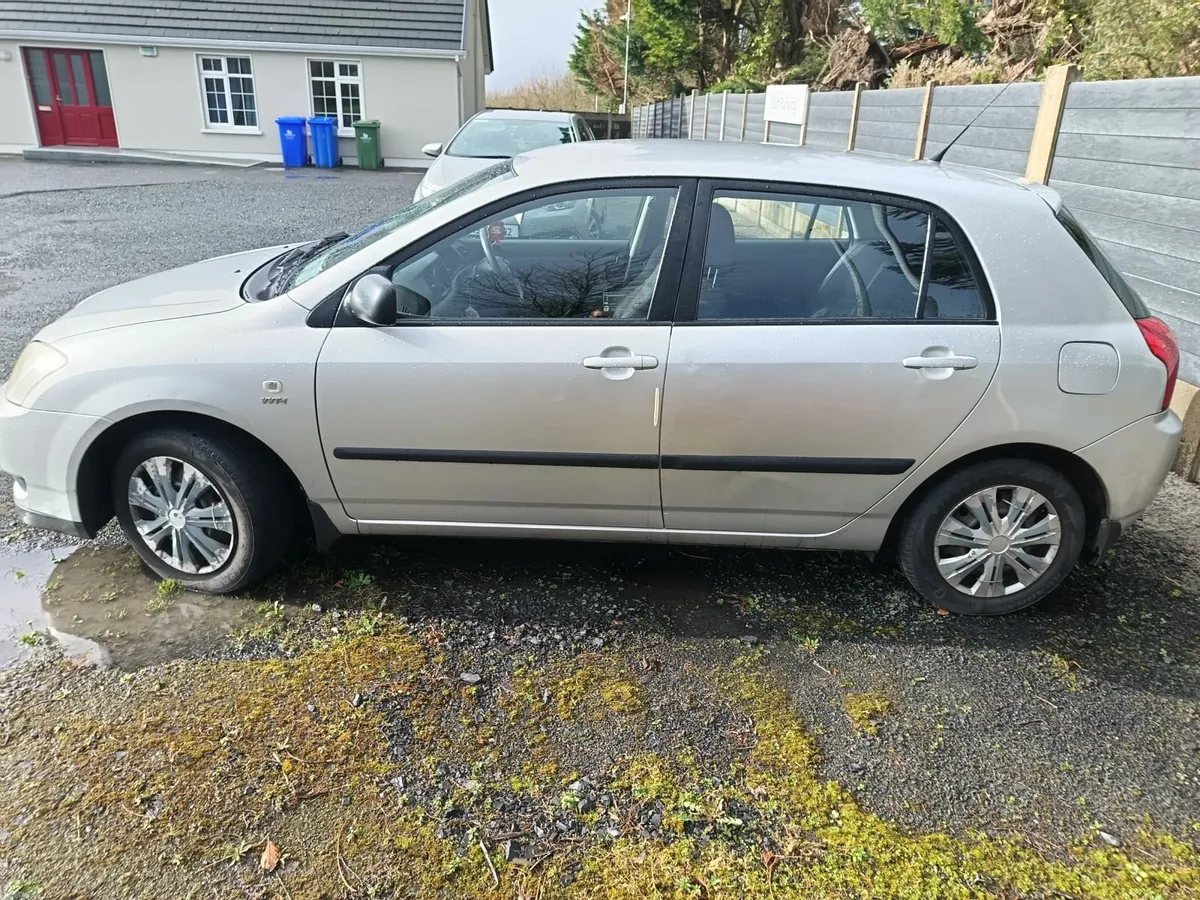 Toyota Corolla 2003 - Image 3