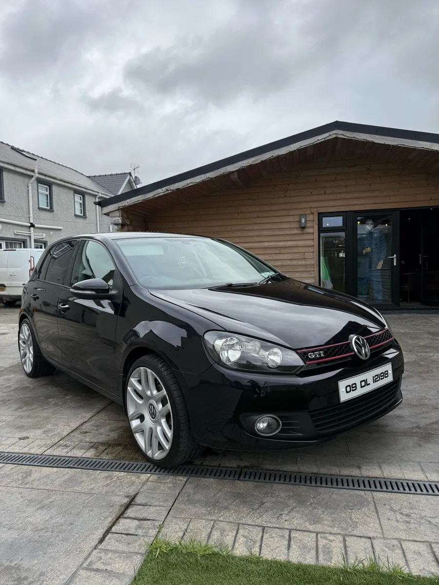 Volkswagen Golf - Image 1